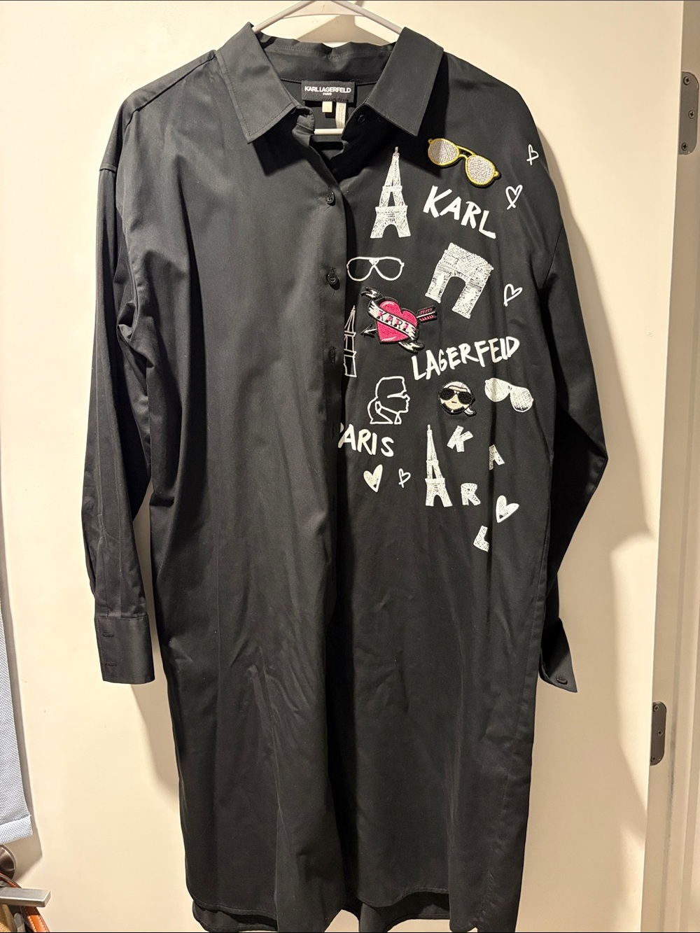 Karl Lagerfeld Size L Black Graphic Shirt Dress with White & Logo Accents